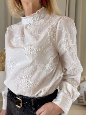 Chemisier blanc avec broderie
