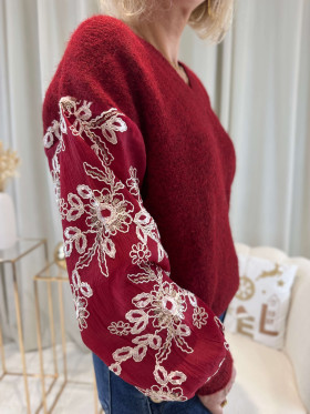 Pull rouge bordeaux col v manches motifs Kilky