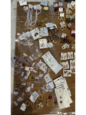 Lot de bijoux