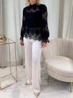 Blouse en dentelle noire